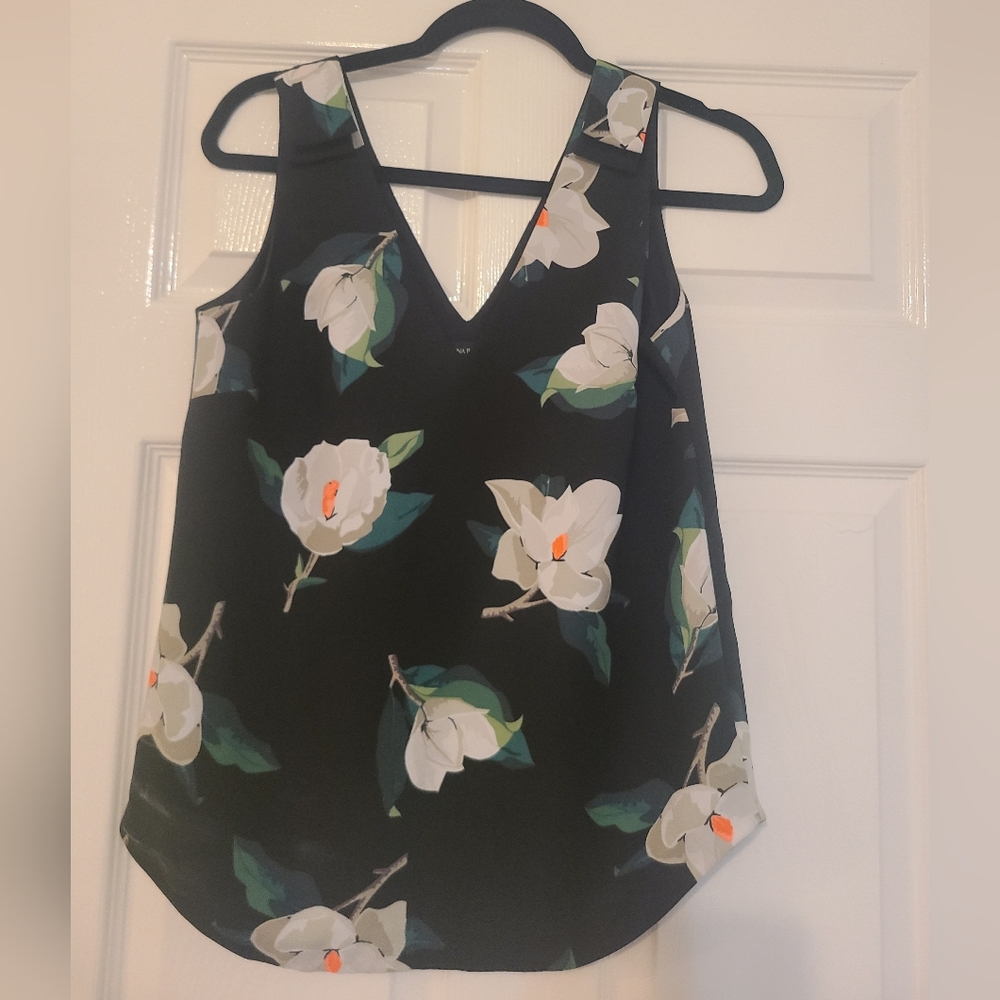 ❤️Banana Republic Floral Blouse